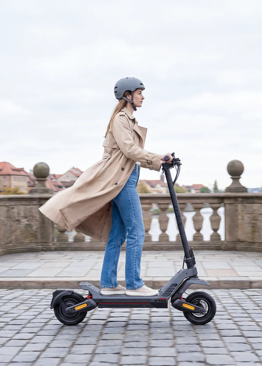 ENGWE Y700 Electric Scooter